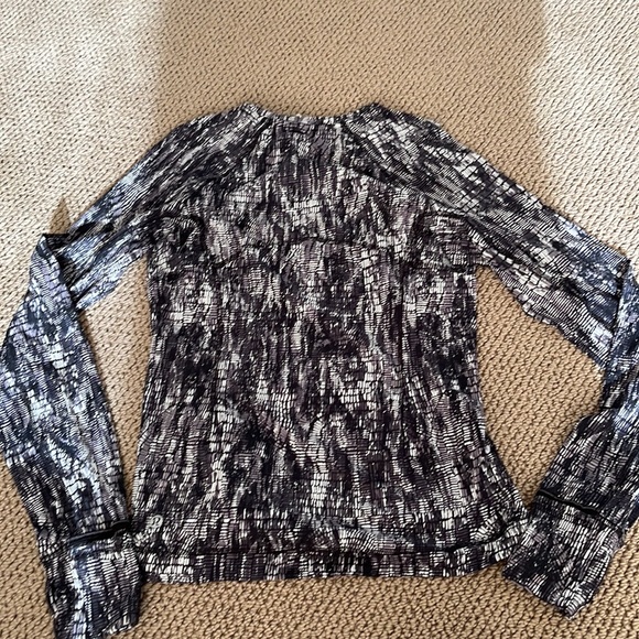 Lululemon It’s rulu run long sleeve w pocket - Picture 4 of 6